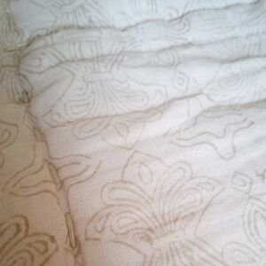 Elegant Indaba Cream Patterned Quilt